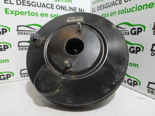 Wzmacniacz próżniowy hamulców 8200249245 RENAULT