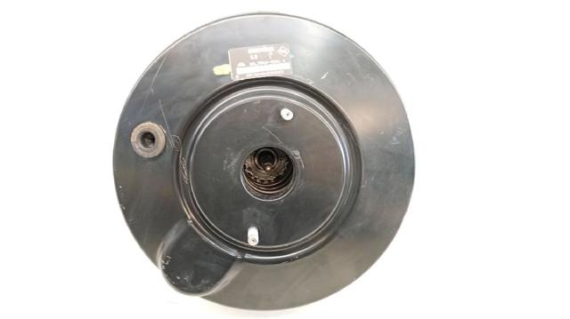 Wzmacniacz próżniowy hamulców 8200249245 RENAULT
