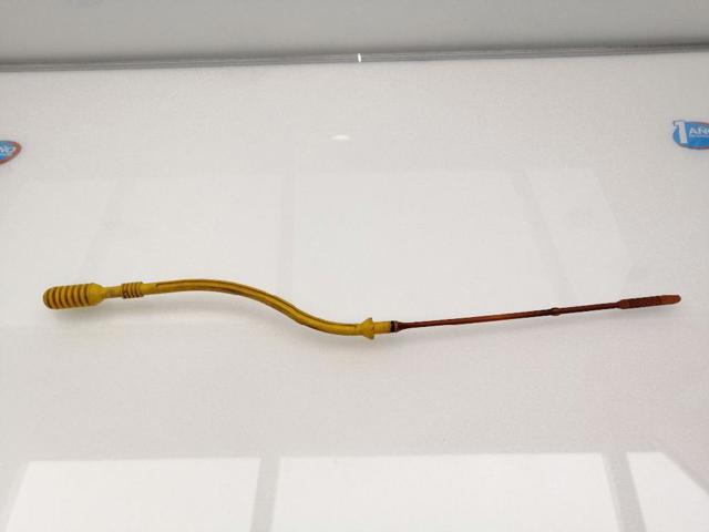 Bagnet poziomu oleju w silniku 8200255423 RENAULT