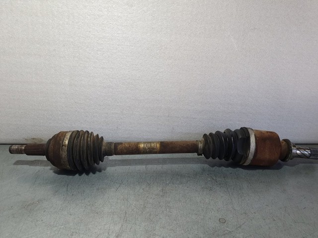 Półoś napędowa przednia lewa 8200261840 RENAULT