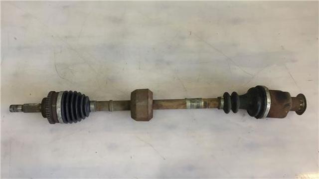 Półoś napędowa przednia prawa 8200262685 RENAULT