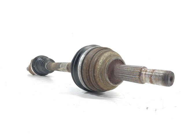 Przegub homokinetyczny przedni zewnętrzny 8200264667 RENAULT