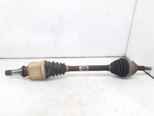 Półoś napędowa przednia prawa 8200264668 RENAULT