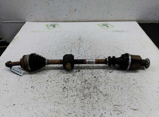 Półoś napędowa przednia prawa 8200274166 RENAULT