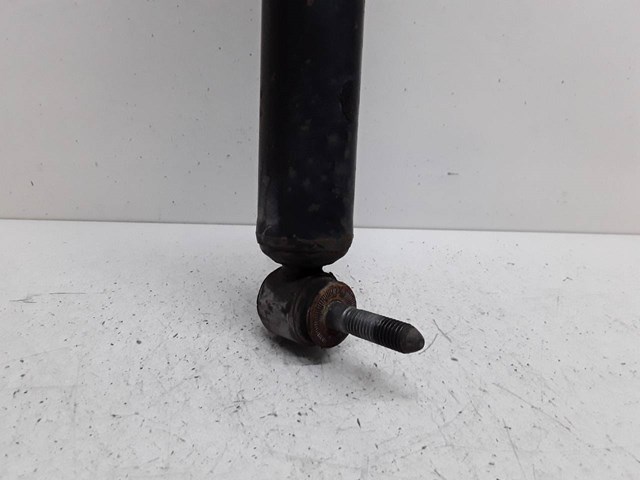 Amortyzator tylny 8200287404 RENAULT