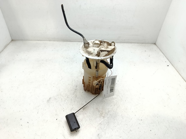Moduł pompy paliwowej z czujnikiem poziomu paliwa 8200288808 RENAULT