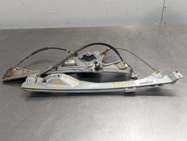 Mechanizm podnoszenia szyby drzwi przednich prawych 8200291147 RENAULT