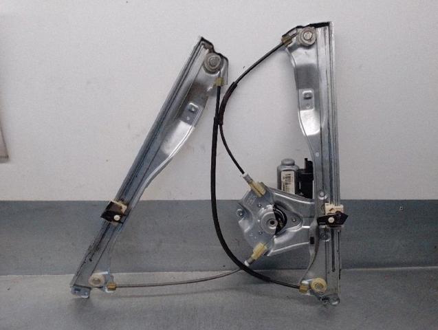 Mechanizm podnoszenia szyby drzwi przednich lewych 8200291148 RENAULT