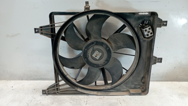 Wentylator elektryczny układu chłodzenia kompletny (silnik+wirnik) 8200293391 RENAULT
