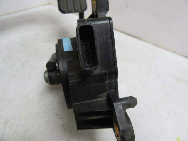 Pedał przyspieszenia (gazu) 8200297342 RENAULT