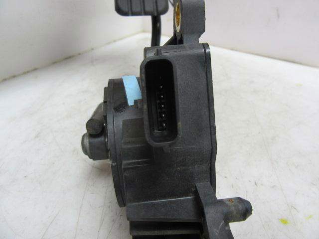 Pedał przyspieszenia (gazu) 8200297342 RENAULT