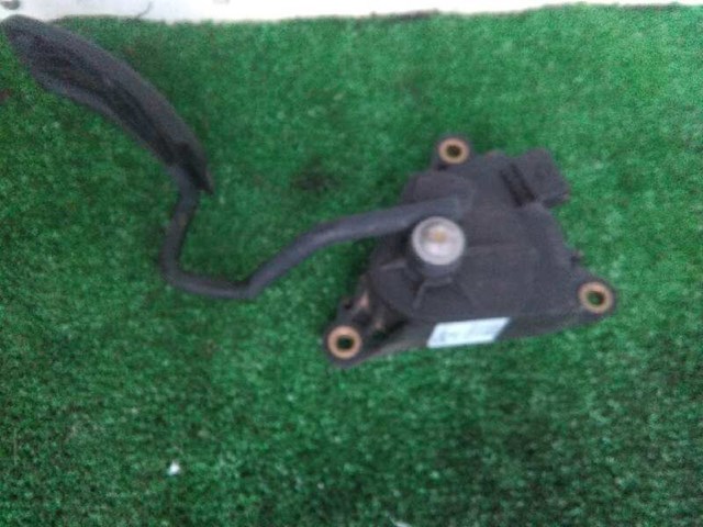 Pedał przyspieszenia (gazu) 8200297342 RENAULT