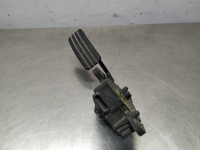 Pedał przyspieszenia (gazu) 8200297342 RENAULT
