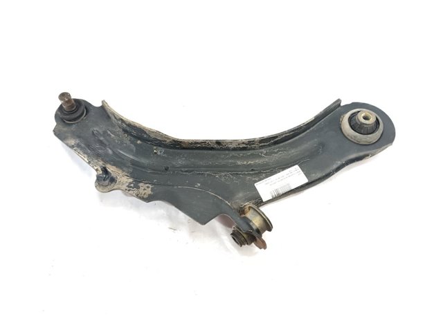 Wahacz zawieszenia przedniego dolny prawy 8200298455 RENAULT
