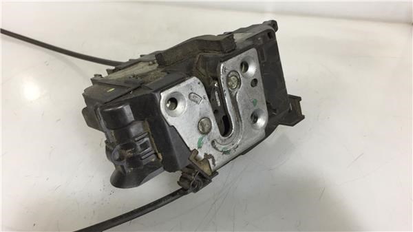 Zamek drzwi przednich lewych 8200300123 RENAULT
