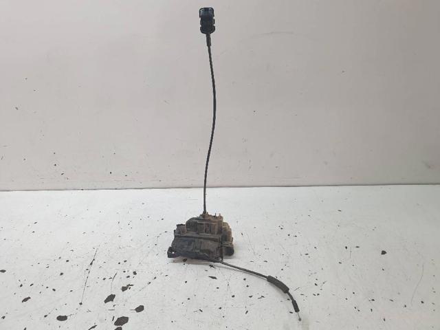 Zamek drzwi przednich prawych 8200300125 RENAULT