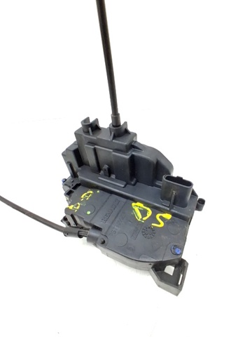 Zamek drzwi przednich prawych 8200300125 RENAULT