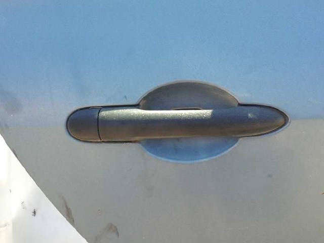 Zamek drzwi tylnych prawych 8200300129 RENAULT