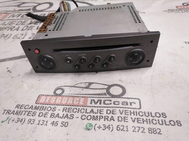 Radioodtwarzacz (radio AM/FM) 8200300859 RENAULT