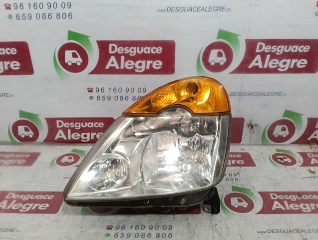 Reflektor lewy 8200301829 RENAULT