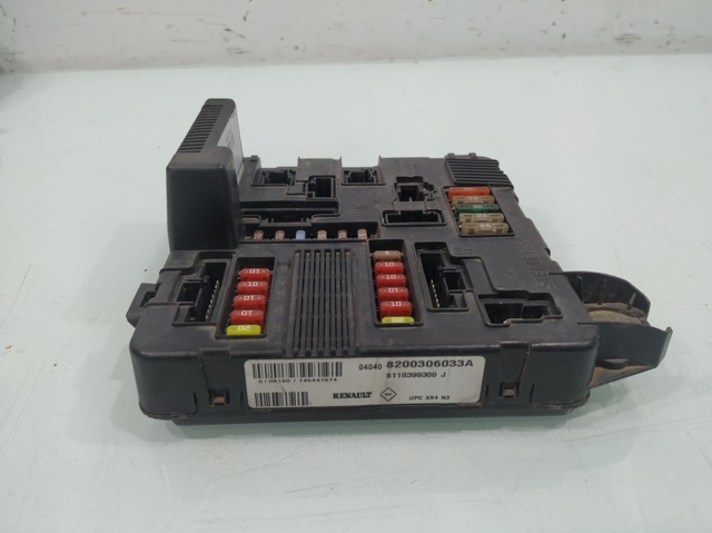 8200306033A Renault (RVI)