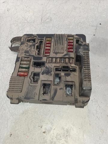 Kupić Skrzynka bezpieczników Renault Scenic II JM0, JM1 w dobrej cenie