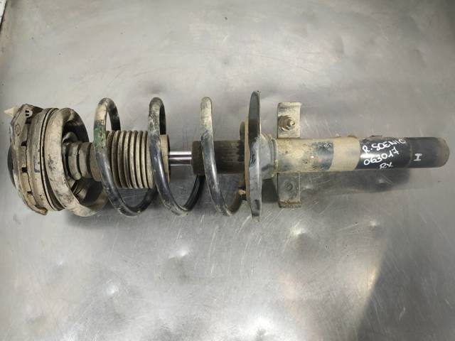 Amortyzator przedni 8200311206 RENAULT