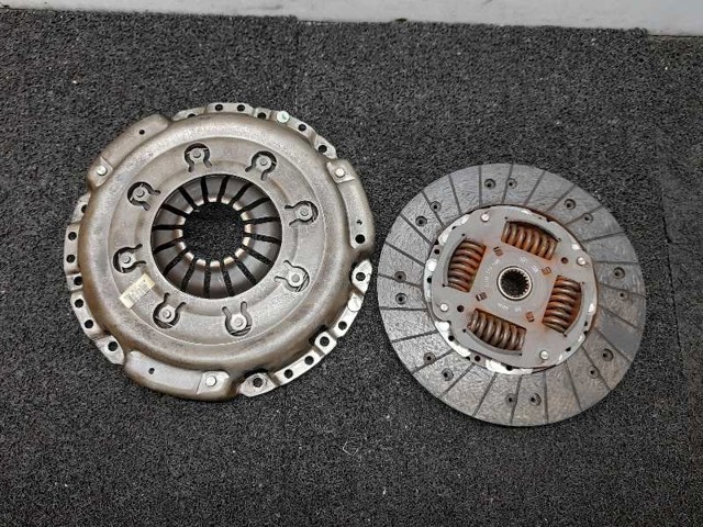 Tarcza sprzęgła 8200313646 NISSAN