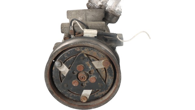 Sprężarka klimatyzacji 8200315744 RENAULT