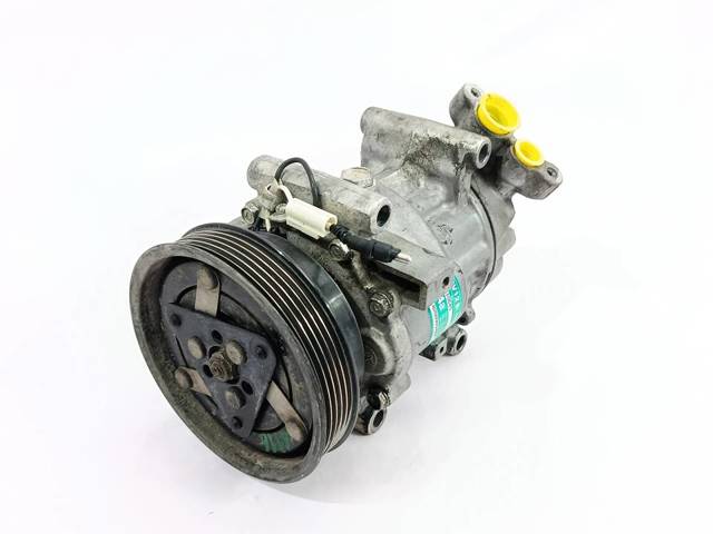 Sprężarka klimatyzacji 8200315744 RENAULT