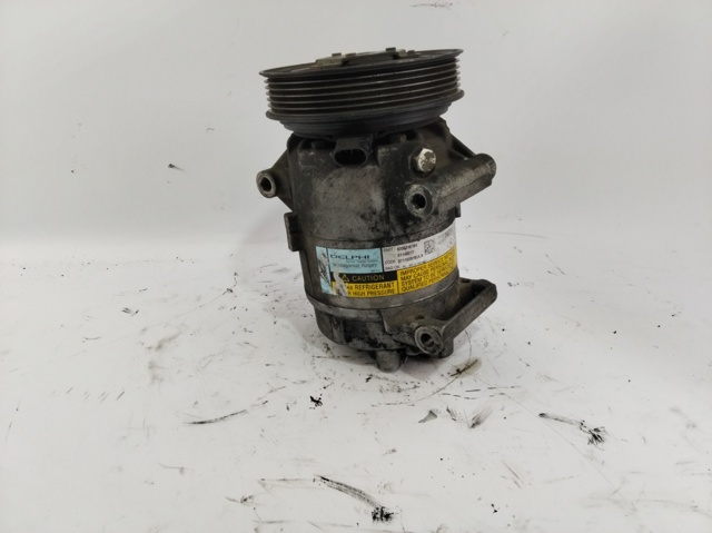 Sprężarka klimatyzacji 8200316164 RENAULT