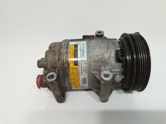 Sprężarka klimatyzacji 8200316164 RENAULT