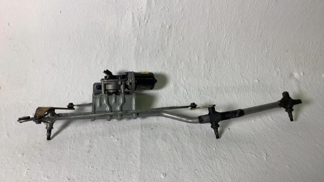 Mechanizm wycieraczek 8200327016 RENAULT