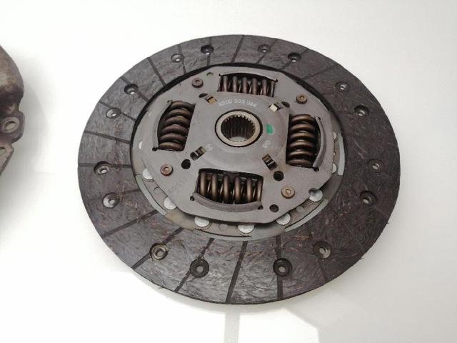 8200335084 Renault (RVI)