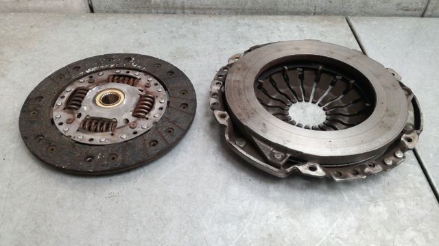 Tarcza sprzęgła 8200335084 RENAULT