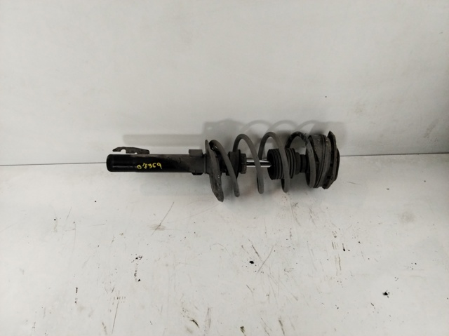 Amortyzator przedni 8200335187 RENAULT