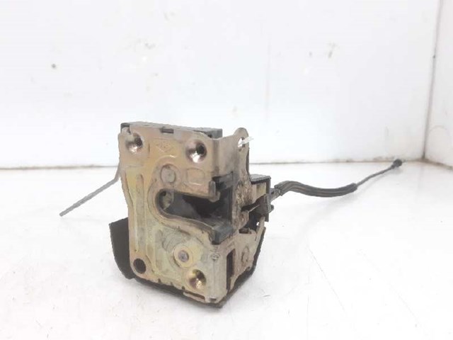 Zamek drzwi przednich prawych 8200350432 RENAULT