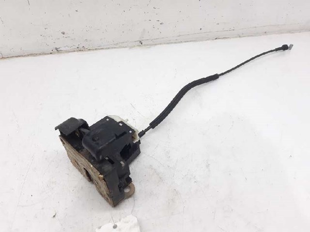 Zamek drzwi przednich prawych 8200350432 RENAULT