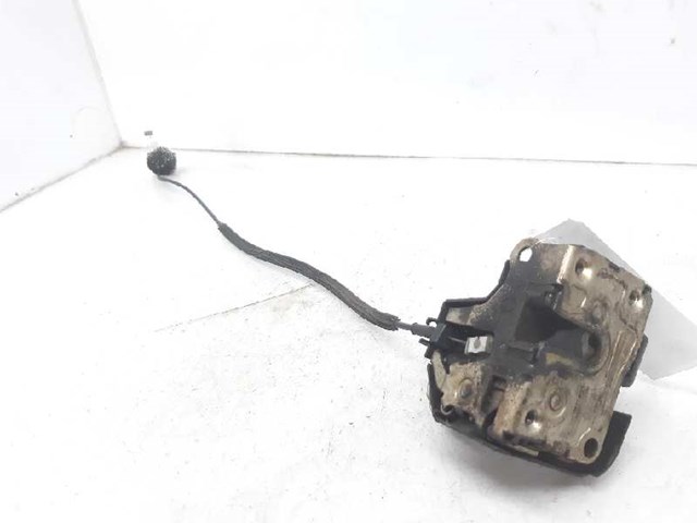 Zamek drzwi przednich prawych 8200350432 RENAULT