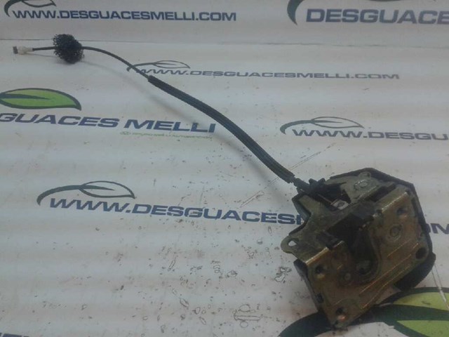 Zamek drzwi przednich prawych 8200350432 RENAULT