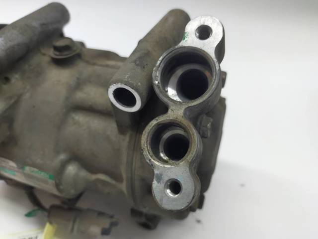 Sprężarka klimatyzacji 8200365787 NISSAN