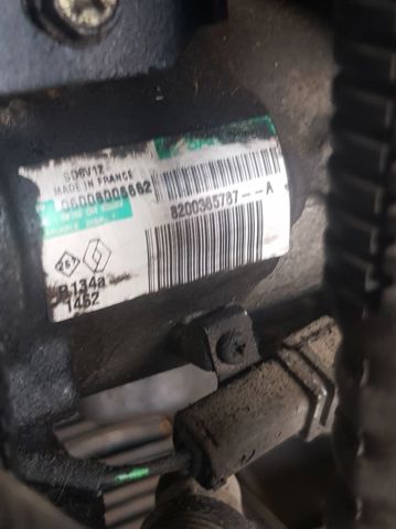 Sprężarka klimatyzacji 8200365787A NISSAN