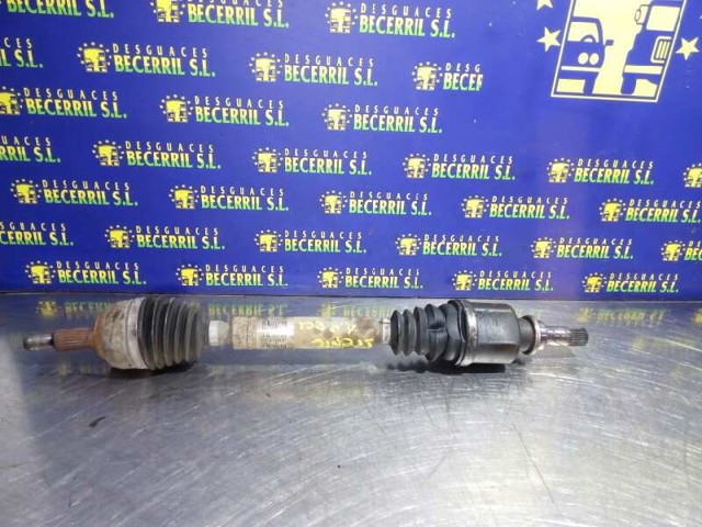 Półoś napędowa przednia lewa 8200375537 RENAULT