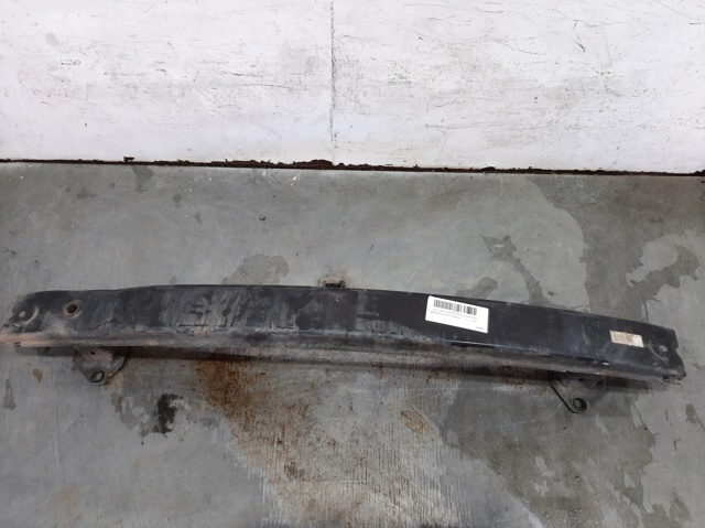 Wzmocnienie zderzaka przedniego 8200375703 RENAULT