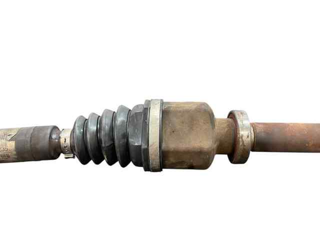 Półoś napędowa przednia prawa 8200379235 RENAULT