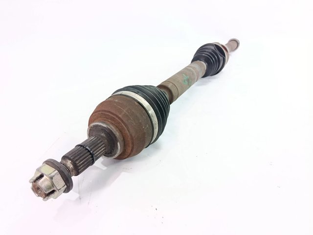 Półoś napędowa przednia prawa 8200379235 RENAULT