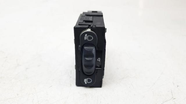 8200379685 Mercedes