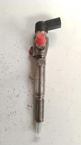 Wtryskiwacz paliwa 8200380253 RENAULT