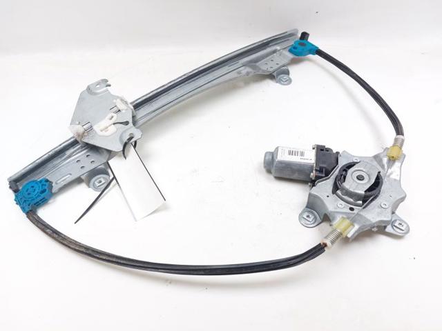 Mechanizm podnoszenia szyby drzwi przednich prawych 8200384741 RENAULT