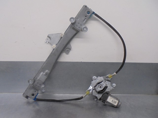 Mechanizm podnoszenia szyby drzwi przednich prawych 8200384741 RENAULT